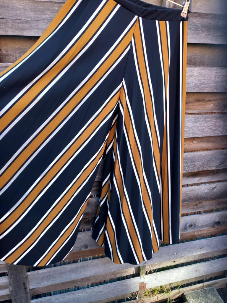 Wijde broek maat 40, Lolaliza, Ophalen, Maat 38/40 (M)