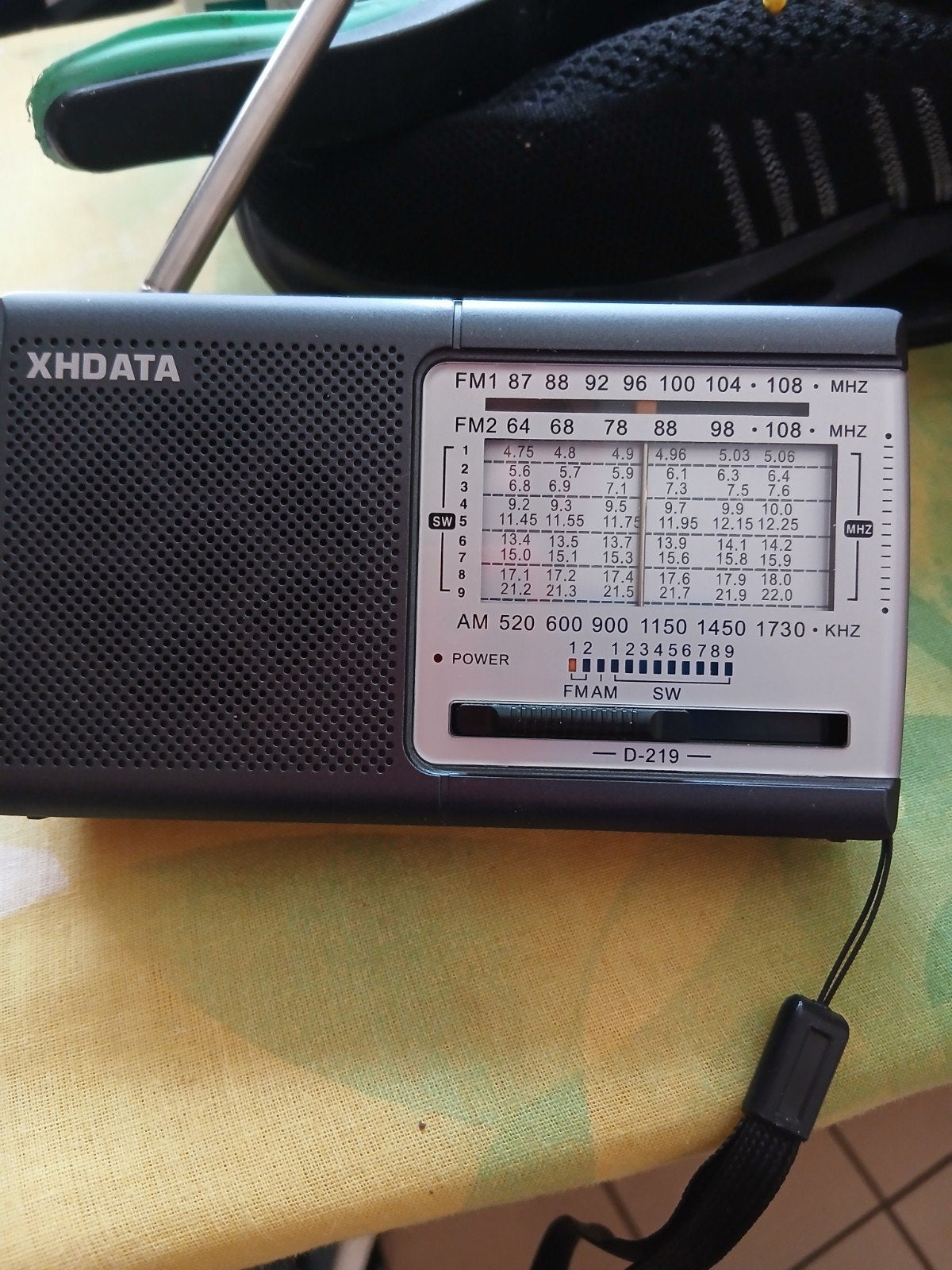 kleine radio wereldontvanger, Audio, Tv en Foto, Ophalen, Radio