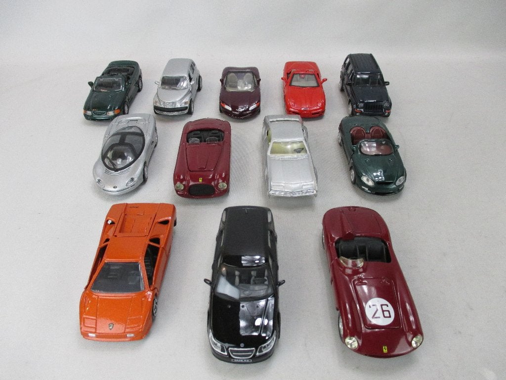 modelauto's 1/43 Motormax, Enlèvement ou Envoi, Comme neuf, Voiture, Autres marques