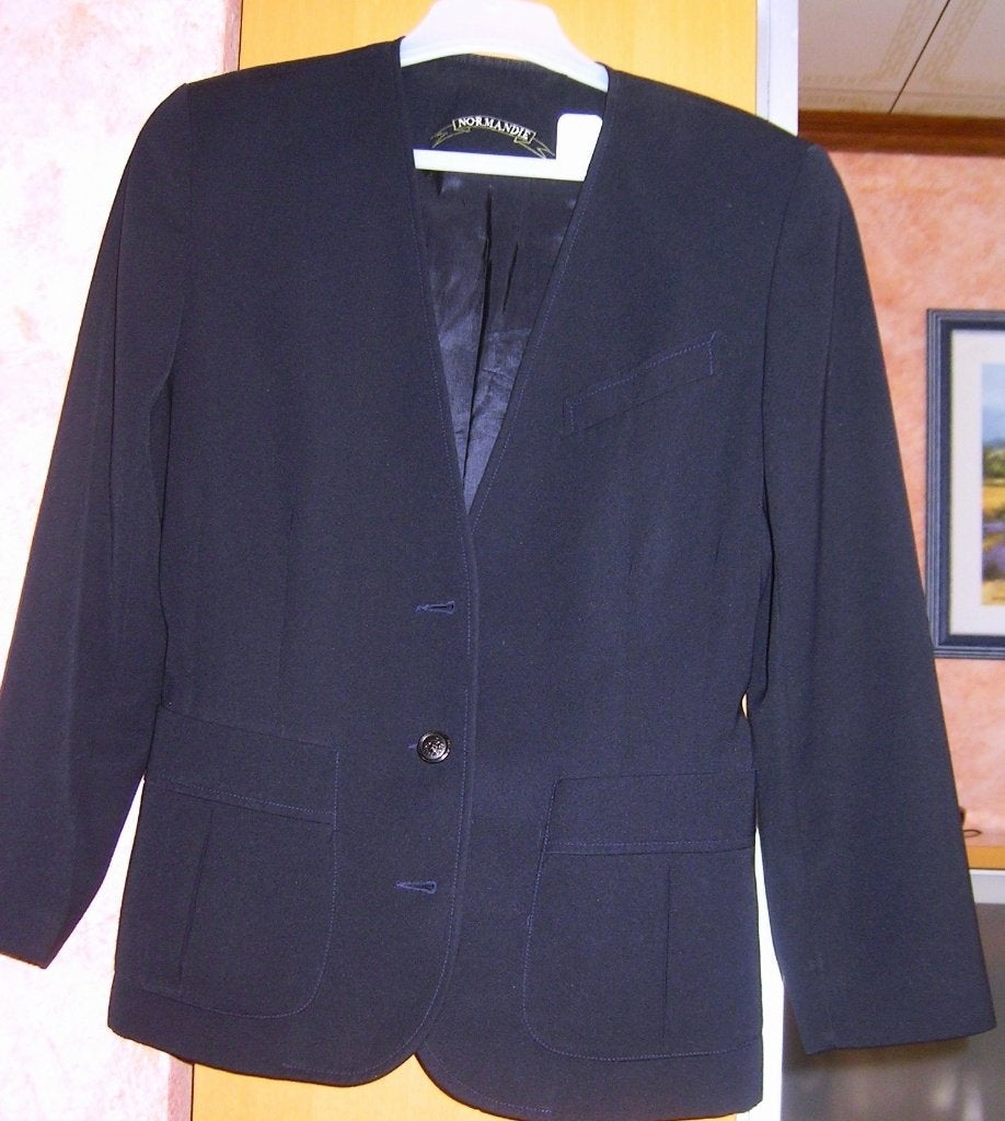 Blazer court marine T38, Vêtements | Femmes, Taille 38/40 (M), Comme neuf, Enlèvement, Daniel Hechter