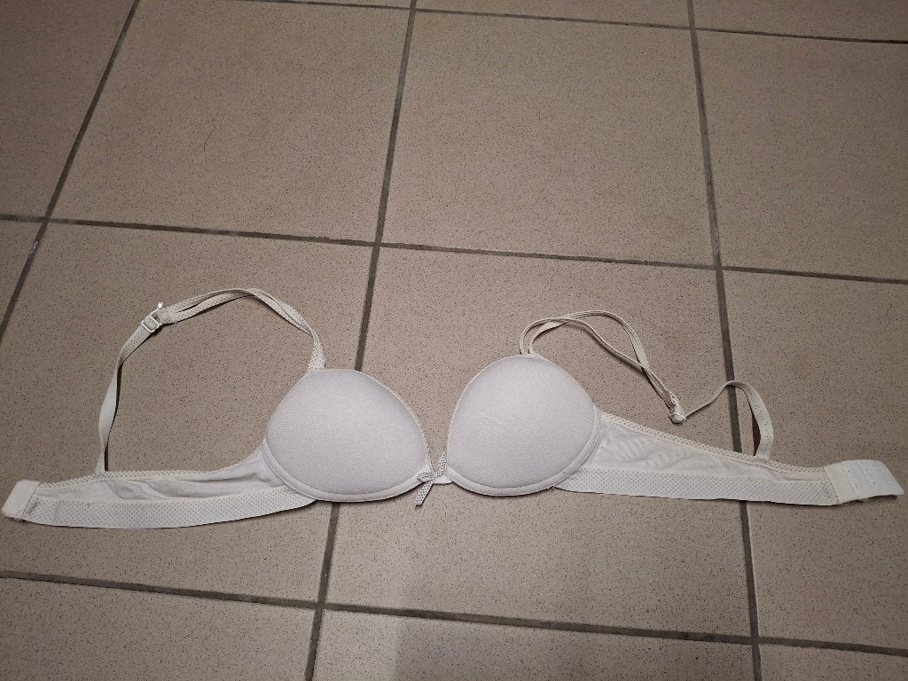 Eerste bh merk boobs bloomers mooie en goede staat, Ophalen of Verzenden, BH