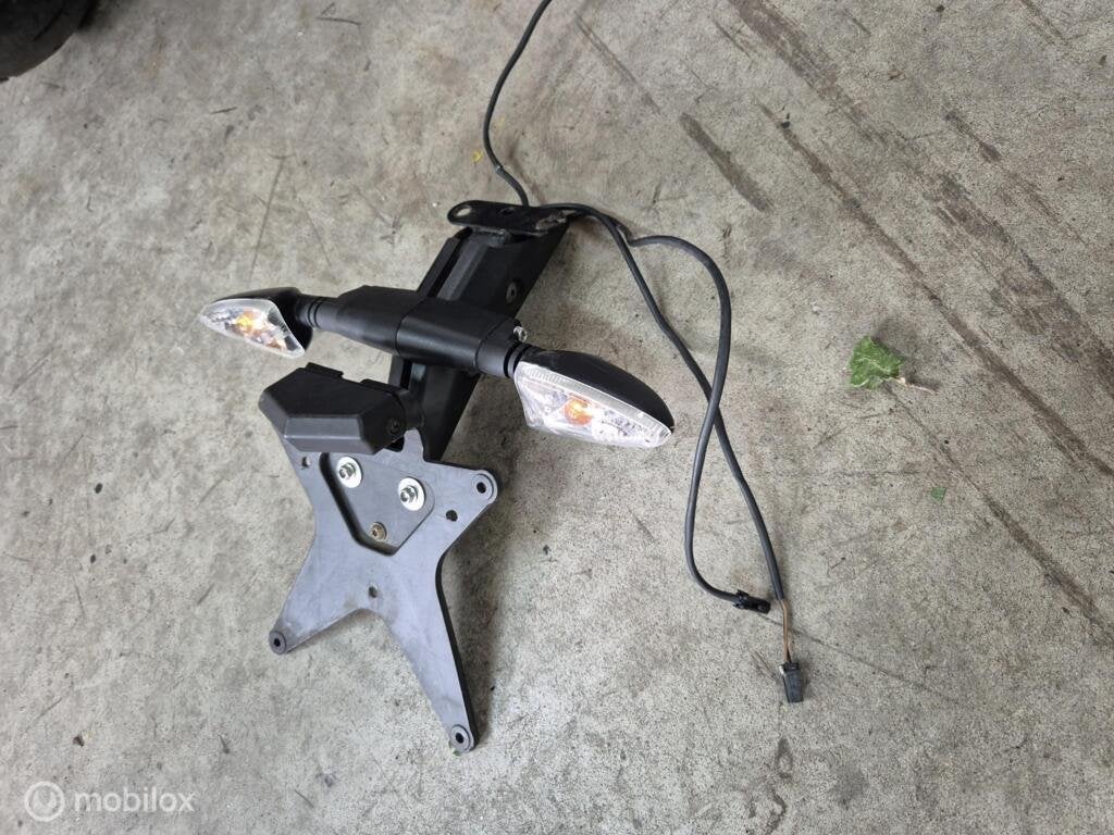 Kentekenplaathouder nummerplaathouder knippers Hypermotard, Motoren, Gebruikt, Factorystore.service@ducati.com, Ophalen of Verzenden