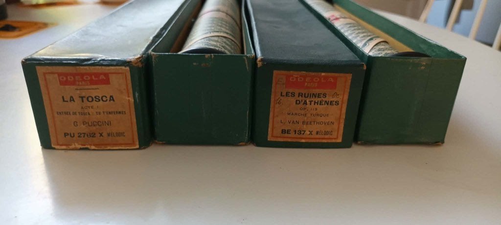 2 rouleaux de piano mécanique., Musique & Instruments, Enlèvement ou Envoi, Comme neuf, Autres couleurs, Piano