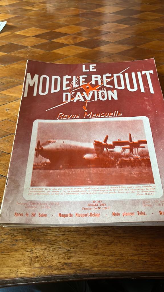 12 Revues Le modèle réduit d’avion 1966, Enlèvement ou Envoi, Comme neuf