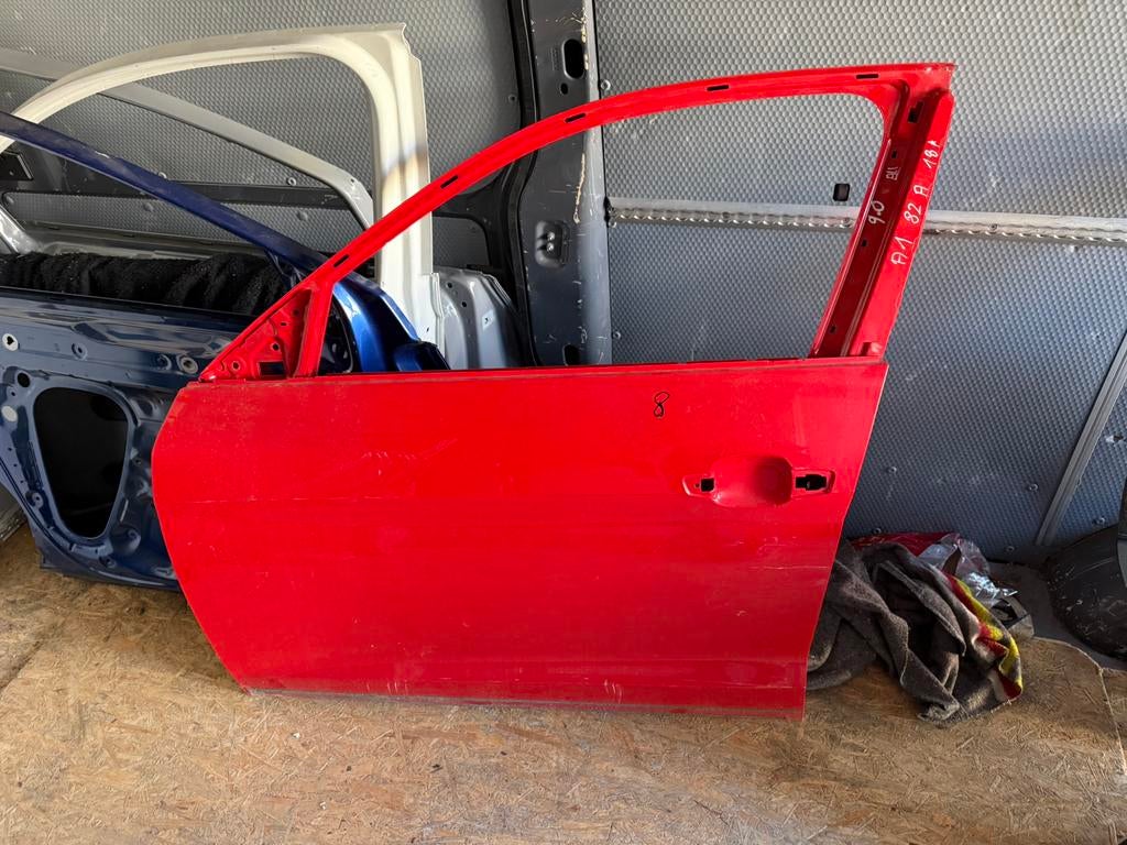 Audi a1 82A Porte avant gauche, Autos : Pièces & Accessoires, Enlèvement, Avant, Audi, Porte