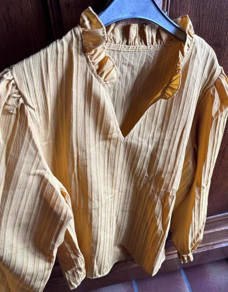 Nieuwe gele blouse met lange mouwen L., Kleding | Dames, Ophalen of Verzenden, Nieuw, Maat 42/44 (L), Geel