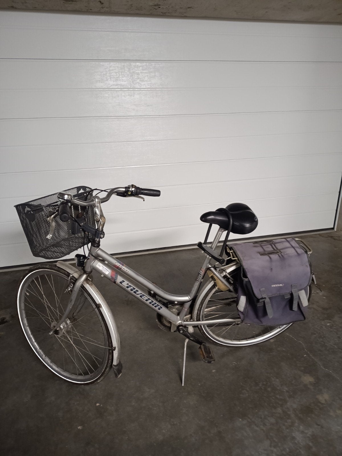 Stevige damesfiets merk L'avenir, Ophalen