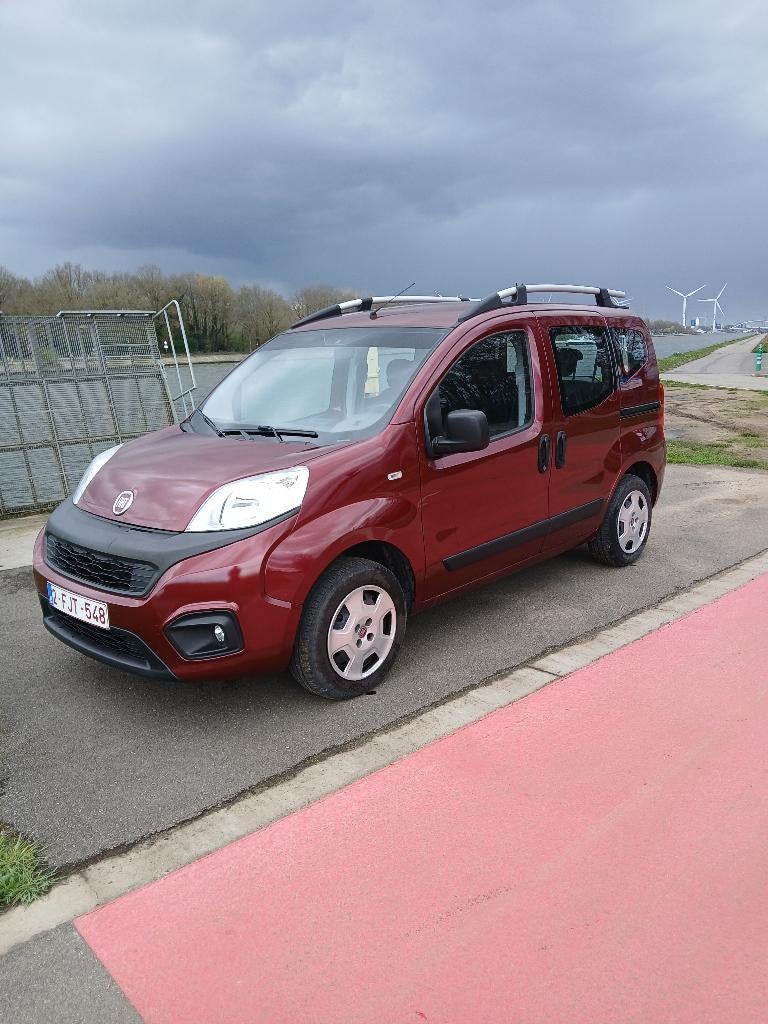 Fiat Qubo 1400cc benzine 100000km, Auto's, Fiat, Stof, Euro 6, Particulier, Onderhoudsboekje