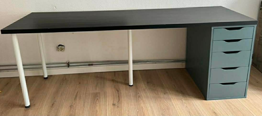 IKEA bureau, Huis en Inrichting, Bureaus, Zo goed als nieuw, IKEA, Modern, Ophalen