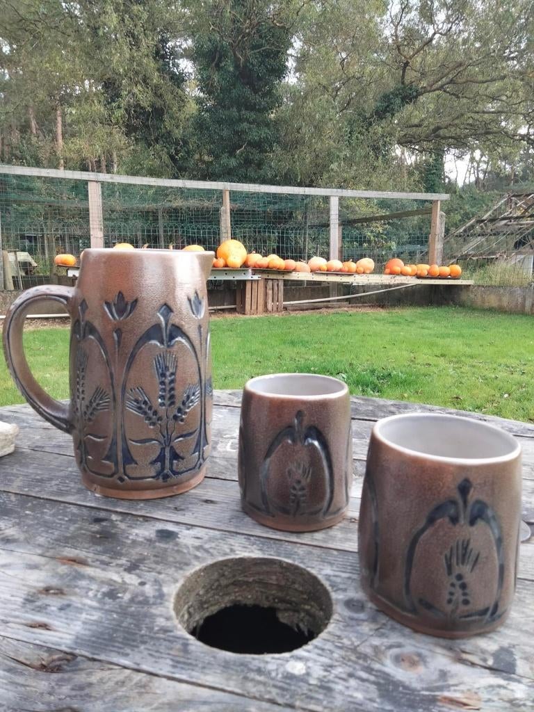 Art Nouveau Jugendstil keramiek kan en drinkbekers, Antiek en Kunst, Ophalen of Verzenden