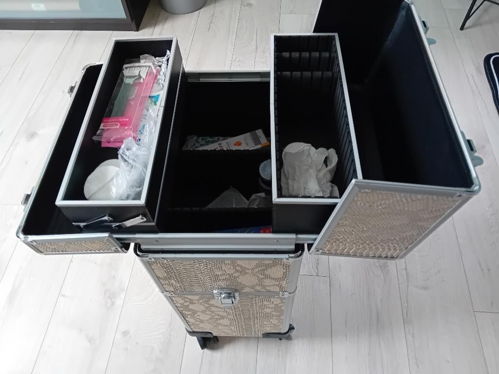 Beauty ,pedicure , kapper trolley, Handtassen en Accessoires, Overige Accessoires, Ophalen, Zo goed als nieuw
