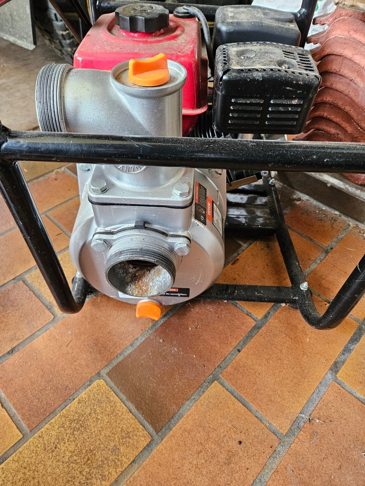 Benzine waterpomp, Tuin en Terras, Ophalen