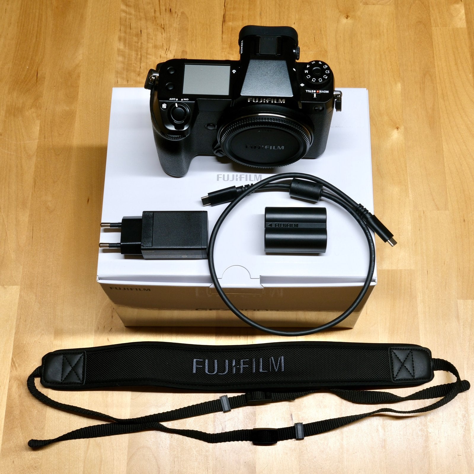 Fujifilm GFX100s in absolute nieuwstaat, Ophalen, Draagriem, GPS, Nieuw
