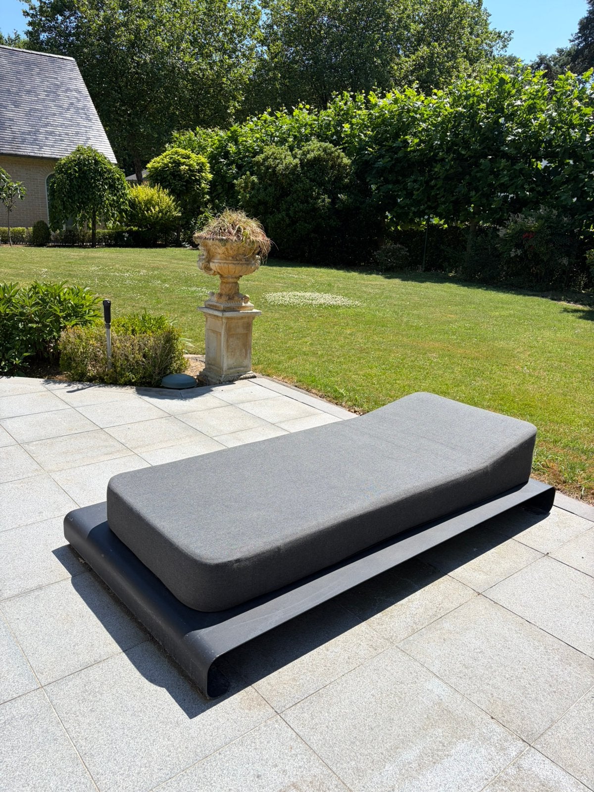 Luxe ligbed, Tuin en Terras, Ophalen, Zo goed als nieuw