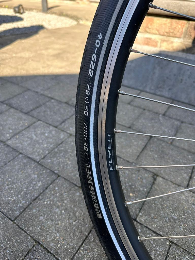 Mooie elektrische damens fiets, Fietsen en Brommers, Fietsonderdelen, Overige typen, Zo goed als nieuw, Aluminium, Ophalen