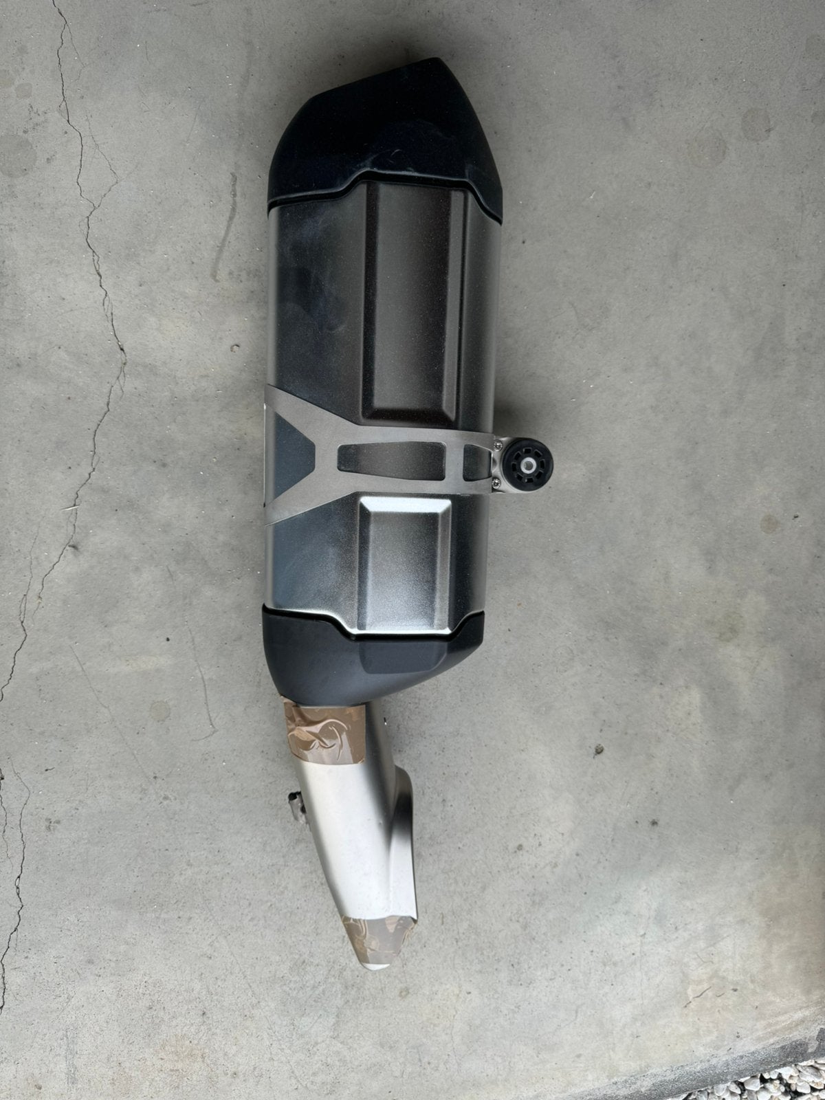 BMW R1200GS R1250GS uitlaat, Enlèvement