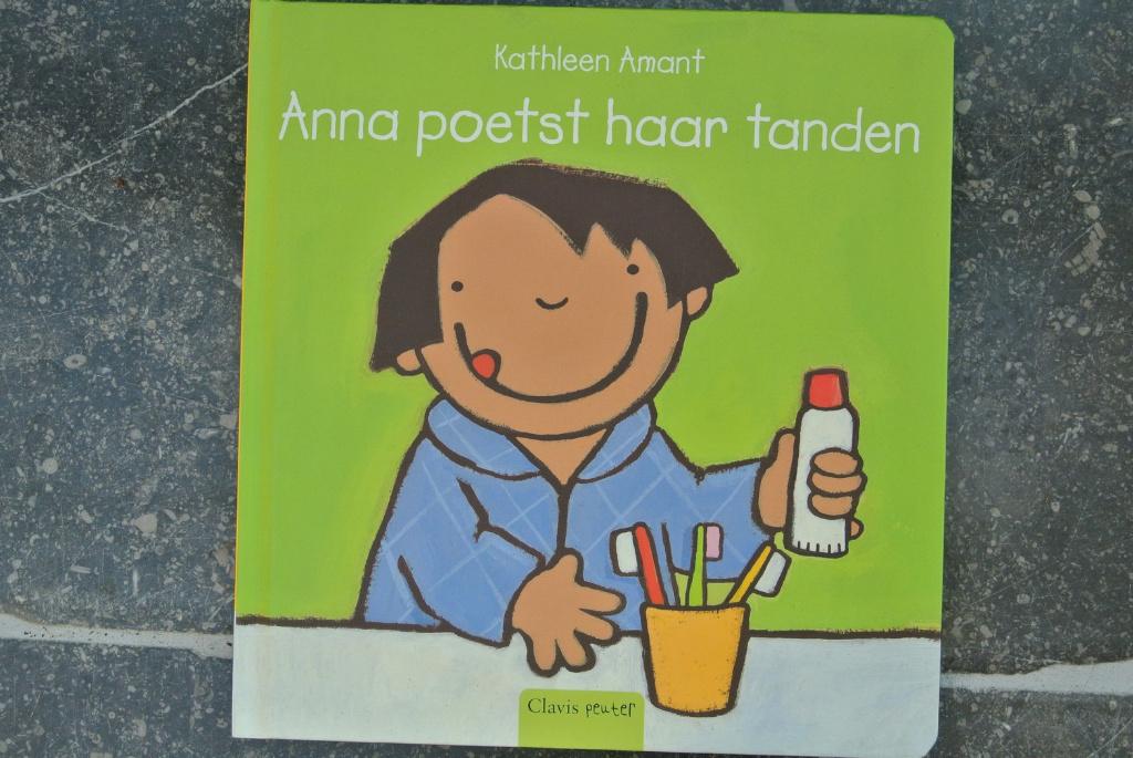 Anna poetst haar tanden, Boeken, Ophalen of Verzenden
