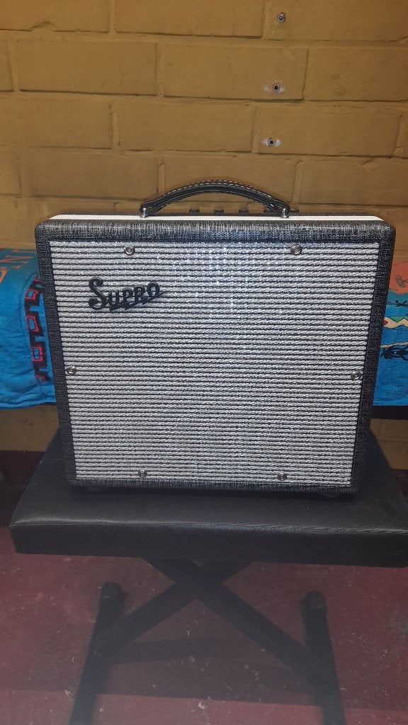 SUPRO Comet 1610 RT, Muziek en Instrumenten, Versterkers | Bas en Gitaar, Zo goed als nieuw, Gitaar, Minder dan 50 watt, Ophalen