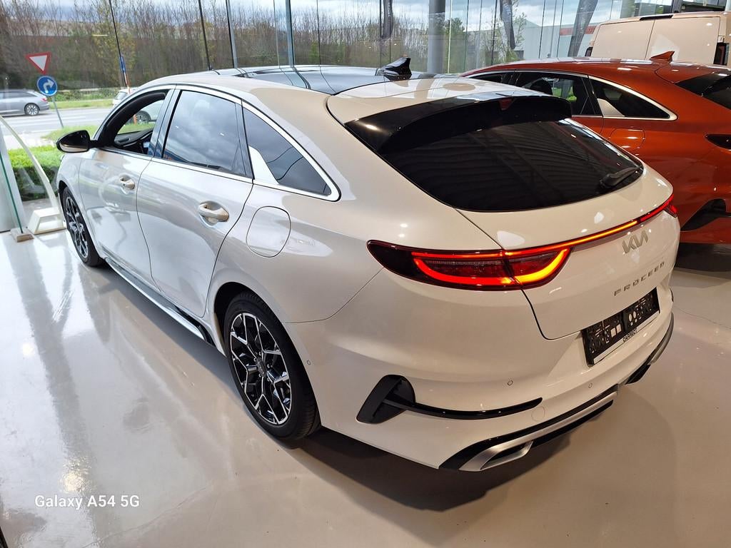 Kia ProCeed GT-LINE 1.5T 7DCT - LEZ VALID 2035 - AUTOMATIC -, Autos, Cuir, 159 ch, Achat, Entreprise