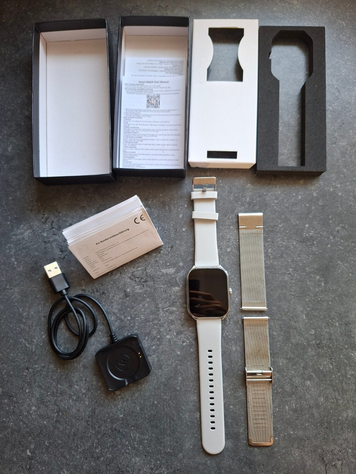 Smartwatch, Ophalen of Verzenden, Zo goed als nieuw, Grijs