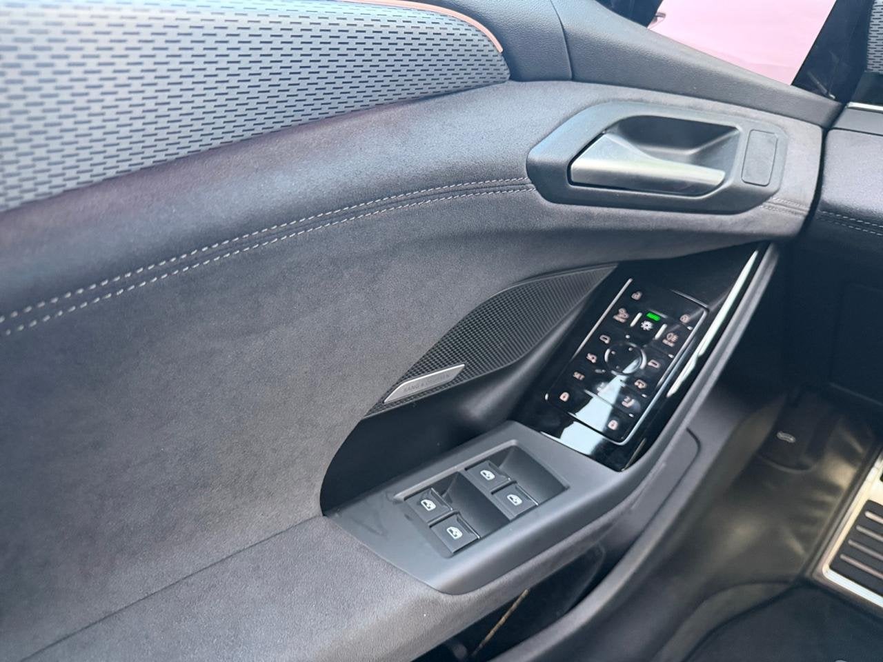 Audi S6 Sportback e-tron 100kWh Quattro *, Autos, Achat, https://public.car-pass.be/vhr/bdcd8efe-41bf-4636-a228-7afb045b65de, Ordinateur de bord