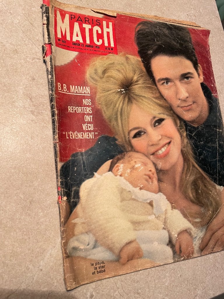 A donner : Paris Match 23 janvier 1960 BB et autres revues, Enlèvement, 1960 à 1980, Journal ou Magazine