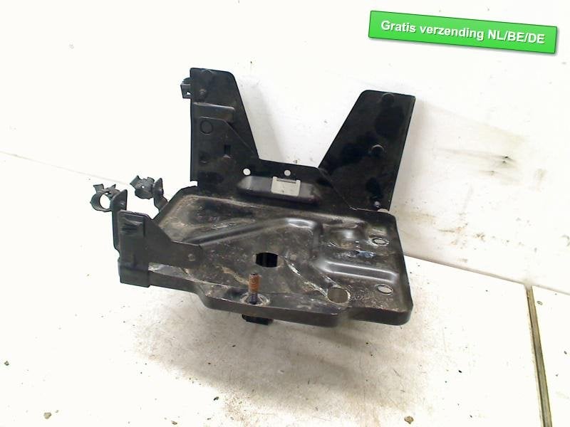 BAC A BATTERIE Fiat 500 (312) (01-2007/12-2012) (51826273), FCA Germany GmbH, IPC D1-09 Bahnhofsplatz
65423  Rüsselsheim am Main, DE