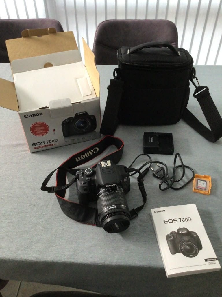 fototoestel Canon EOS 700D, Enlèvement, Utilisé