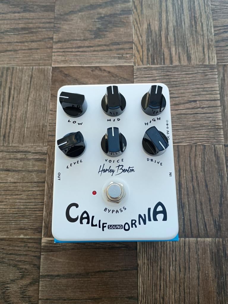 Distorsion truetone de Harley Benton en Californie. Ampli da, Musique & Instruments, Enlèvement ou Envoi