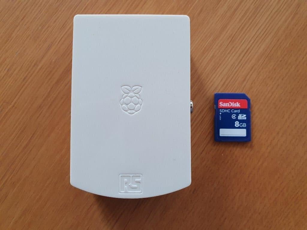 Raspberry Pi 1 Model B Rev. 2 – 512 Mo + boîtier + SD 8 Go, Enlèvement ou Envoi, Utilisé
