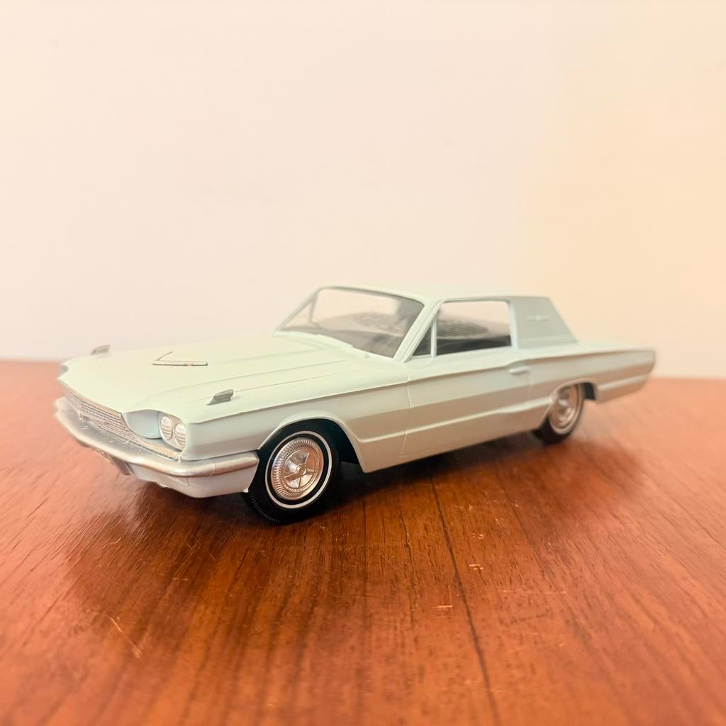 VINTAGE RADIO PHILCO NT-11 FORD THUNDERBIRD ‘66 PROMOTIONEEL, Antiek en Kunst, Antiek | Tv's en Audio, Verzenden