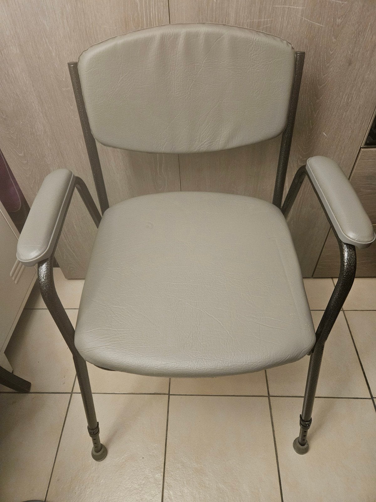 Toiletstoel Drive TS 130, Huis en Inrichting, Stoelen, Ophalen, Zo goed als nieuw, Grijs