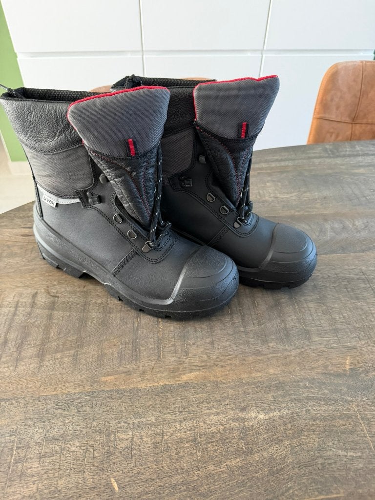 Werkschoenen UVEX maat 43 nieuw, Doe-het-zelf en Bouw, Ophalen of Verzenden, Nieuw