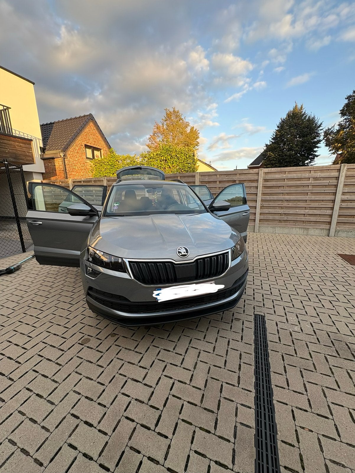 Skoda Karoq 1.0 TSI Ambition - 06/2019 - 76.500 km, Argent ou Gris, Achat, Euro 6, Boîte manuelle