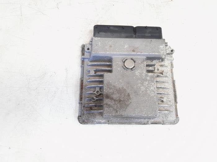 Computer Motormanagement van een Volkswagen Golf, Gebruikt, -, Volkswagen, -