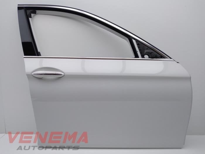 Portier 4Deurs rechts-voor van een BMW 5-Serie (300), 12 maanden garantie, Gebruikt, -, Deur