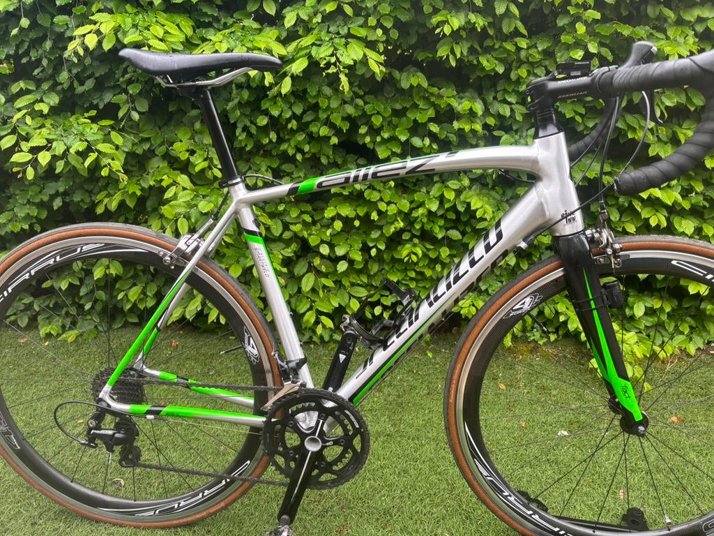 Racefiets Specialized Allee Alu mt carbon wielen Frmt 54-56, Fietsen en Brommers, Ophalen, Zo goed als nieuw, Carbon