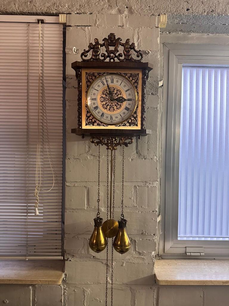 Antieke wandklok met slinger en gewichten, Antiek en Kunst, Ophalen