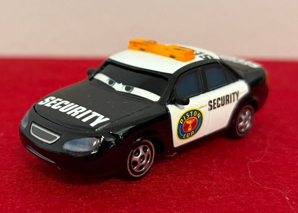 DISNEY CARS Marlon Clutches McKay DieCast 1:55, Enlèvement ou Envoi, Neuf, Voiture