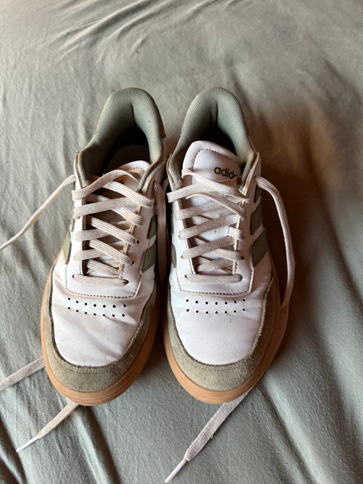 Schoenen adidas maat 38, Kinderen en Baby's, Ophalen, Schoenen, Zo goed als nieuw, Jongen