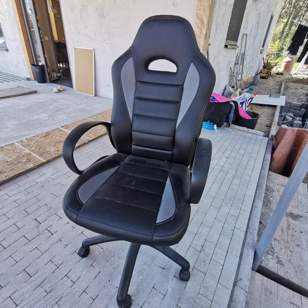 Gaming chair, Huis en Inrichting, Ophalen