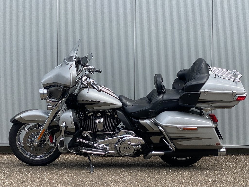 Harley-Davidson CVO Electra Glide/ DrJekill & MrHyde / FULL, Motoren, 2 cilinders, Bedrijf, Meer dan 35 kW, Chopper