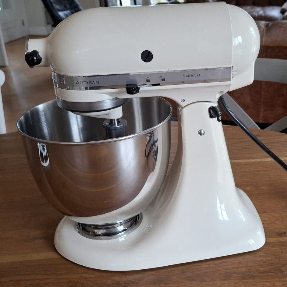 KitchenAid Artisan keukenrobot 5KSM175 – compleet amandelwit, Ophalen, 4 liter of meer, 3 snelheden of meer, Zo goed als nieuw