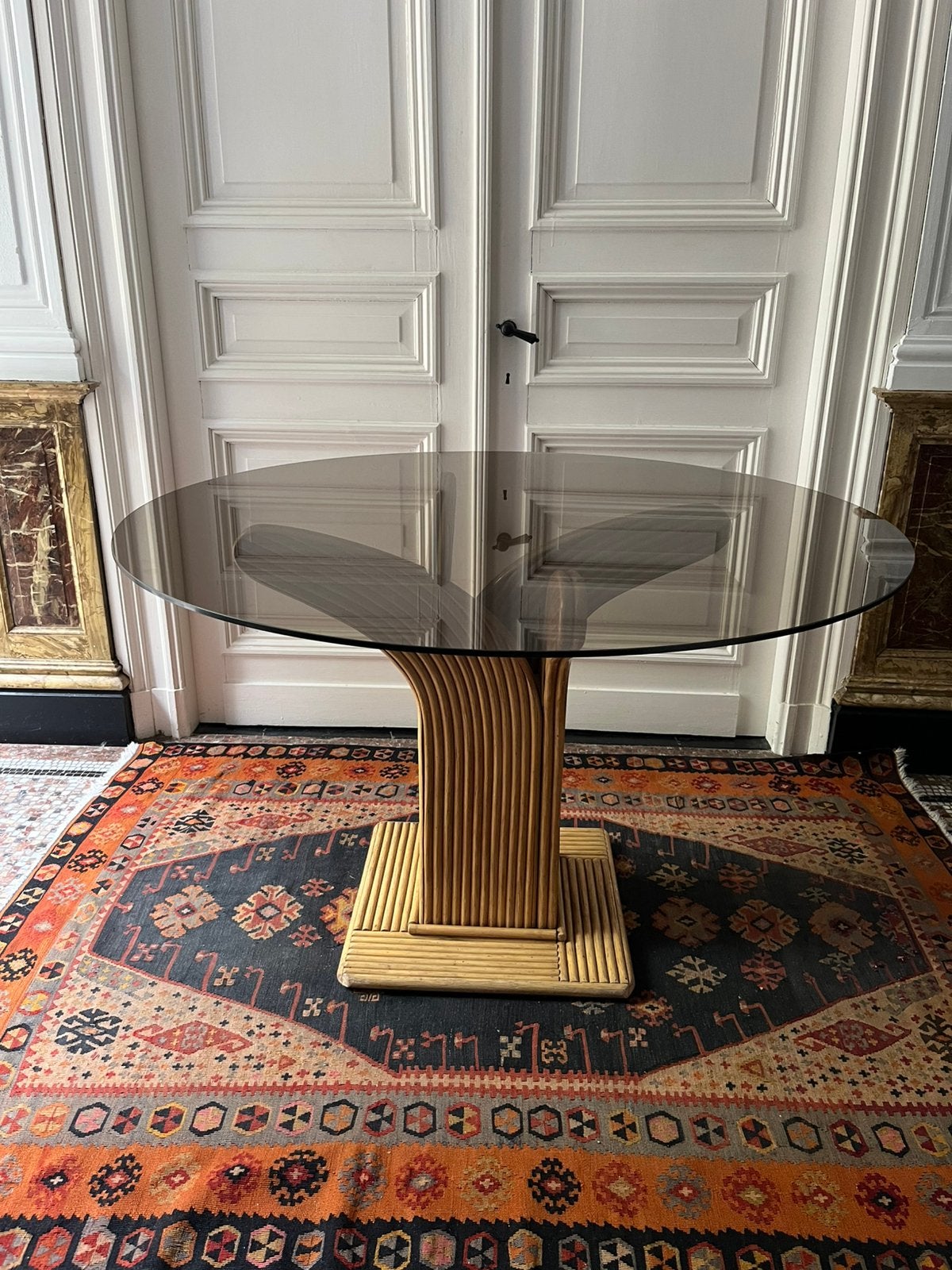 PRACHTIGE VINTAGE VIVAI DEL SUD TAFEL ROTAN EN ROOKGLAS TOP, Antiek en Kunst, Ophalen, Tafel, Bruin, Glas