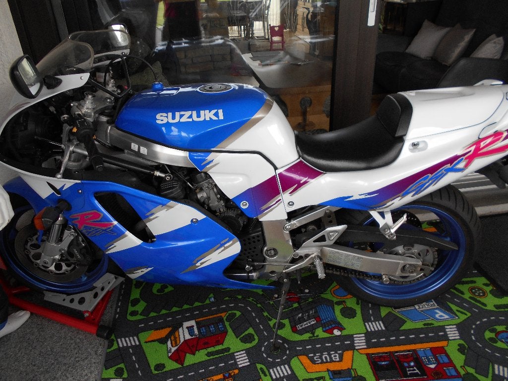 Suzuki GSXR 750, Motos, Motos | Suzuki, 750 cm³, Particulier, 4 cylindres, 12 à 35 kW