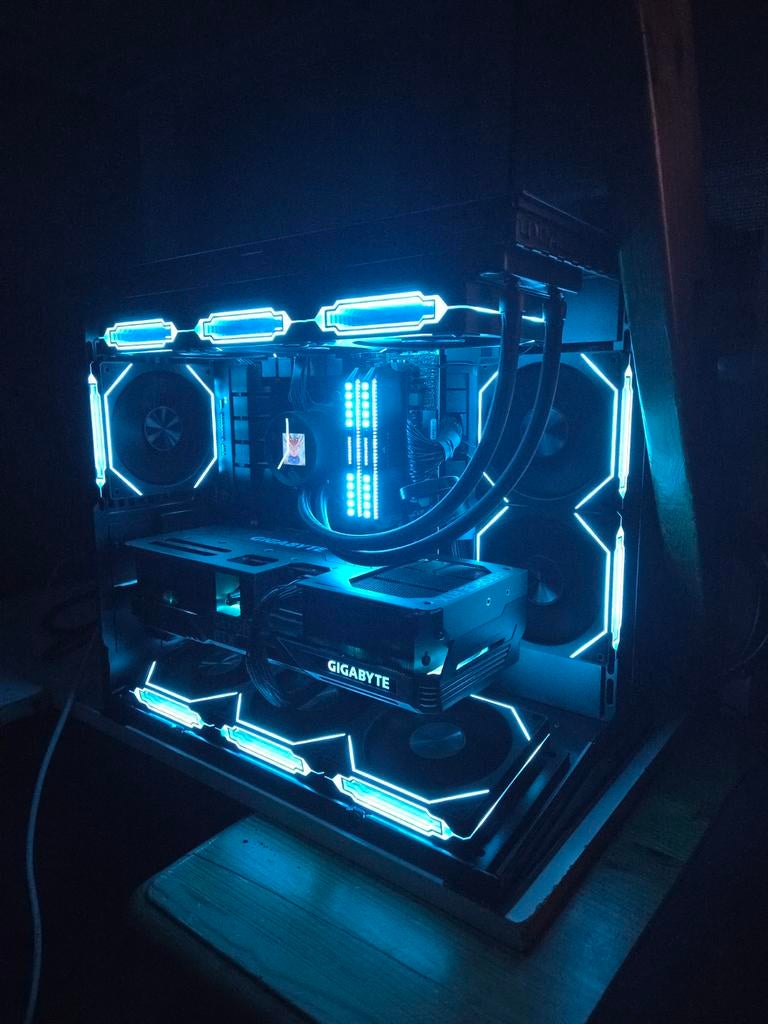 Pc gamer rtx 4080 super, garantie, Computers en Software, Ophalen, 32 GB, Custom Build, Zo goed als nieuw