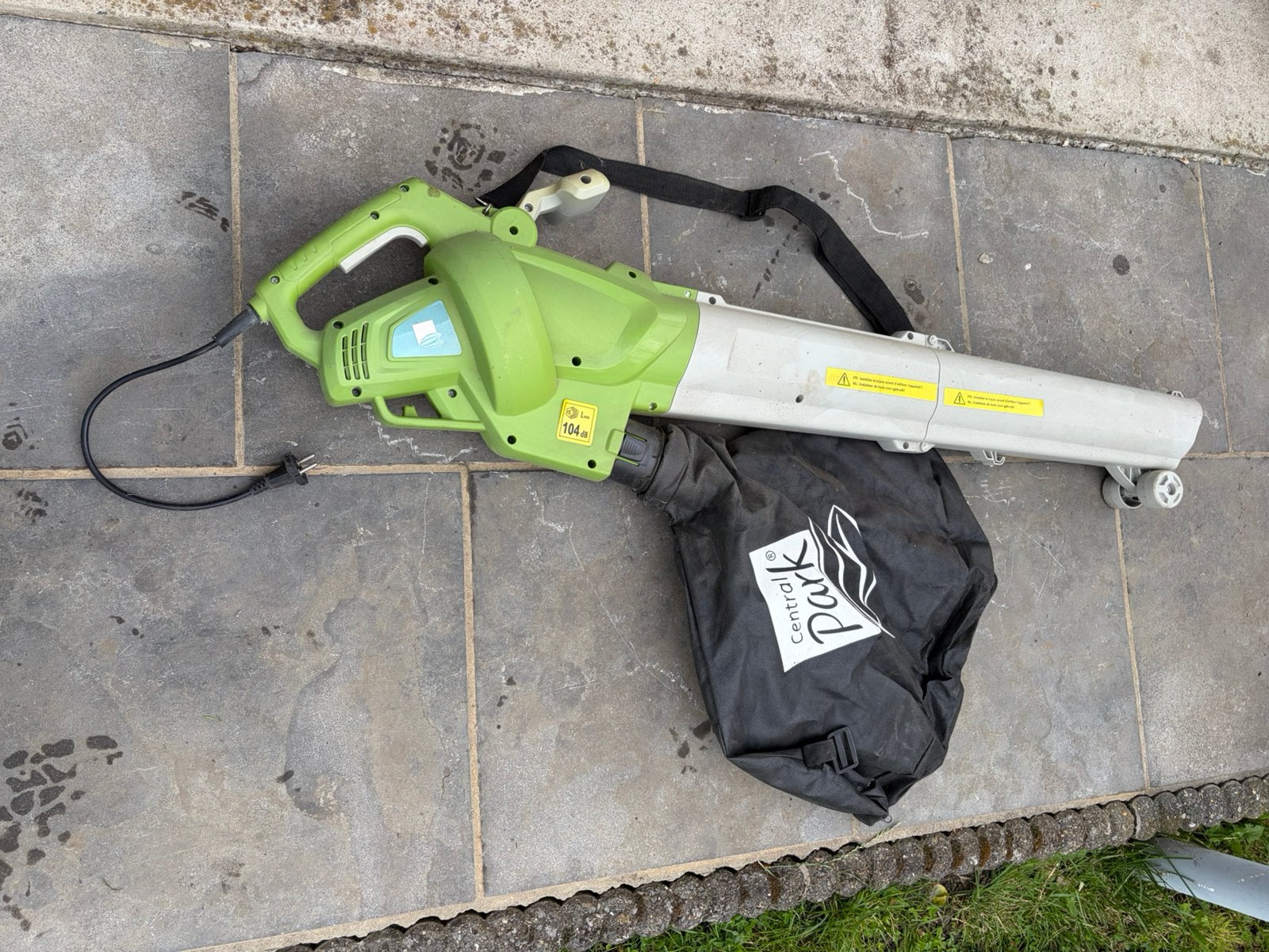 Aspirateur souffleur, Jardin & Terrasse, Souffleurs de feuilles, Enlèvement, Comme neuf, Électrique