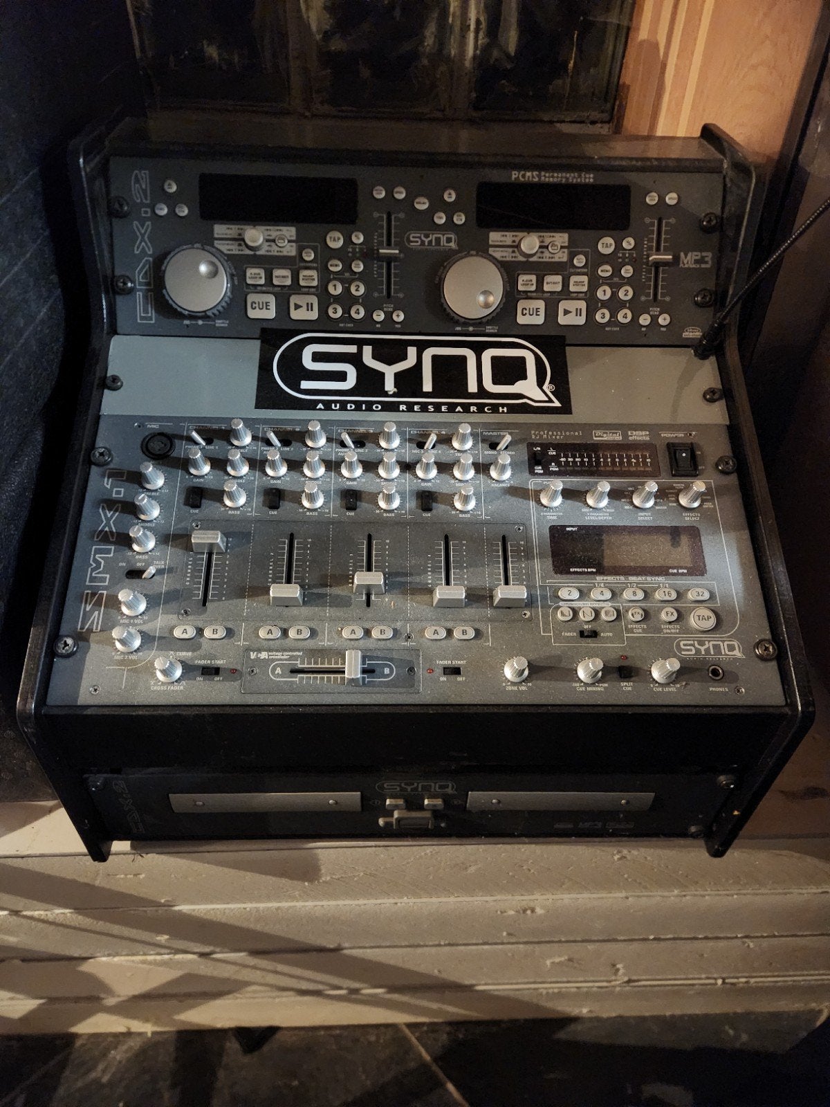 Complete SynQ DJ-Set: SMX-1 Mixer + PCX-2 Dubbele CD-Speler, Muziek en Instrumenten, Ophalen, Dj-set