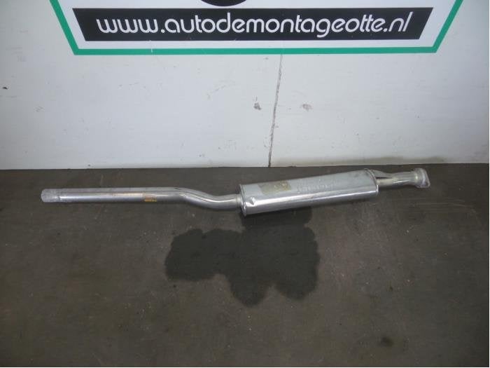 Echappement silencieux central d'un Toyota Avensis (Avensis, -, 3 mois de garantie, Toyota, Utilisé