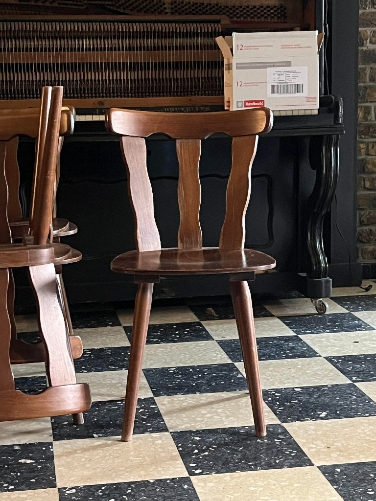 VIntage houten stoelen 9 stuks, Huis en Inrichting, Ophalen, Bruin, Vintage, Zo goed als nieuw